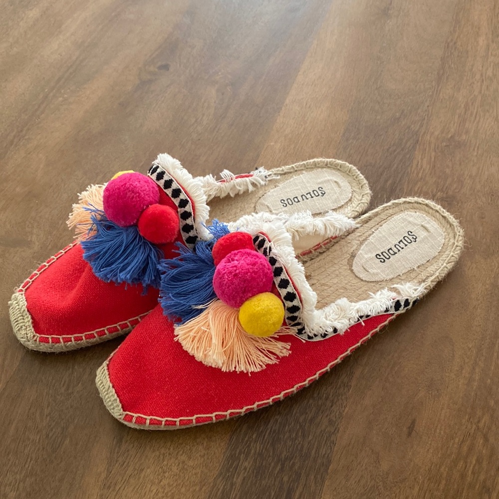 Soludos espadrille slides pom poms ❤️